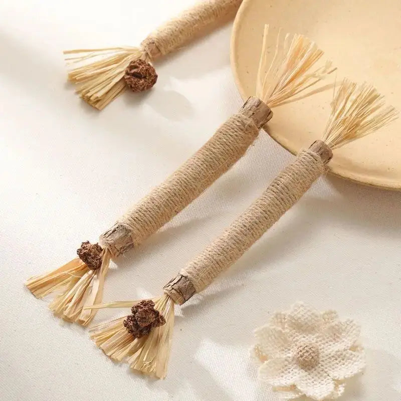 Premium Natural Silvervine-Matatabi Cat Chew Stick Toy - Bite-Resistant, Edible Natural Fiber Toy for Dental Health, Stress Relief, Safe Chewing (Catnip Alternative Oral Care Supply)
